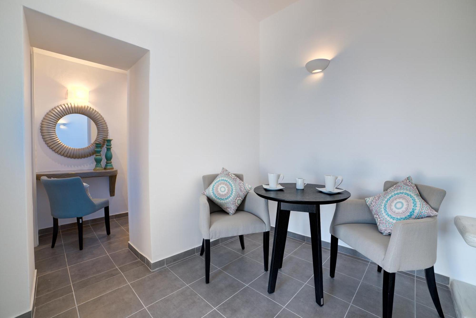 Remvi Suites Firostefani Phòng bức ảnh